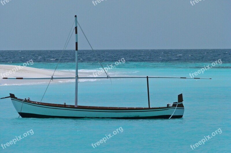 Boat Sky Clear Water Maldives Ocean