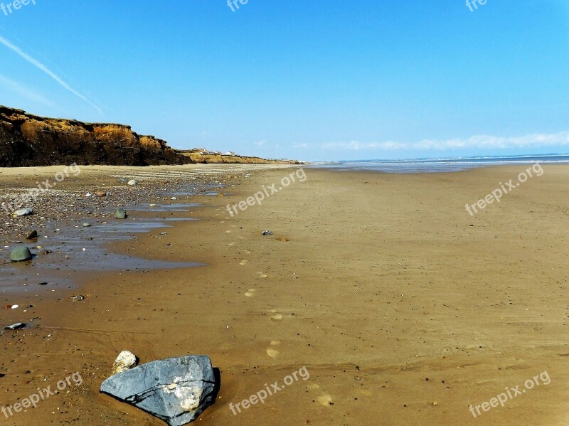 Sand And Sky Beach England Yorkshire Coast Beach Sand