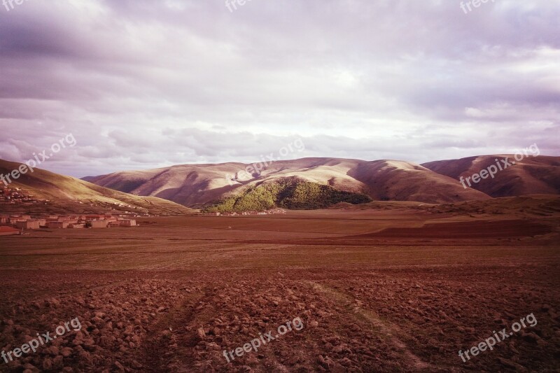 Qiang Aba Tibetan The Scenery Country