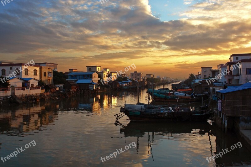 19 Nansha Islands Fishing Asia Ship