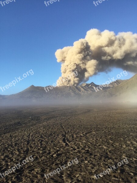 Volcano Bromo Java Smoke Cloud