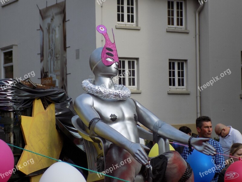 Pageant Extraterrestrial Silver Doll Carnival