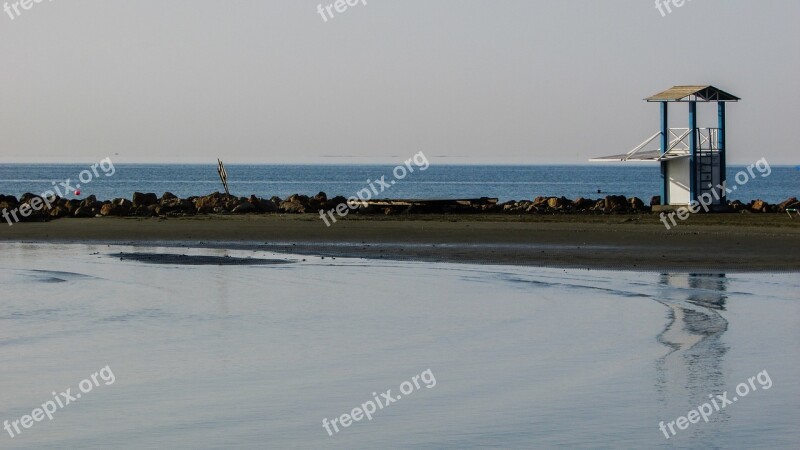 Lifeguard Tower Beach Sea Sand Reflection