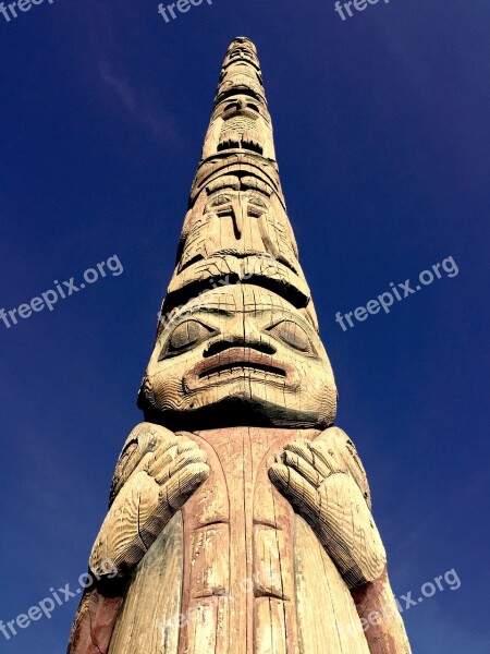 Totem Seattle Park Blue Sky