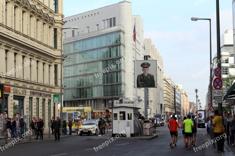 Berlin Checkpoint Charlie Berlin Wall Museum Friedrichstraße Street Scene