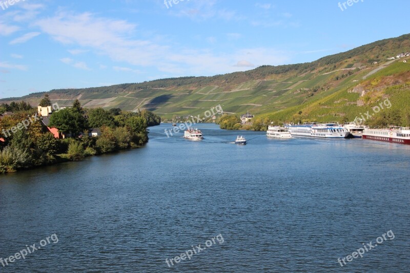 River Vineyards Mosel River Landscape Bernkastel