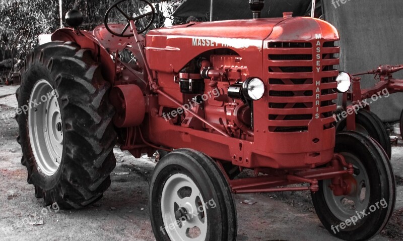 Tractor Old Renovated Machinery Vehicle