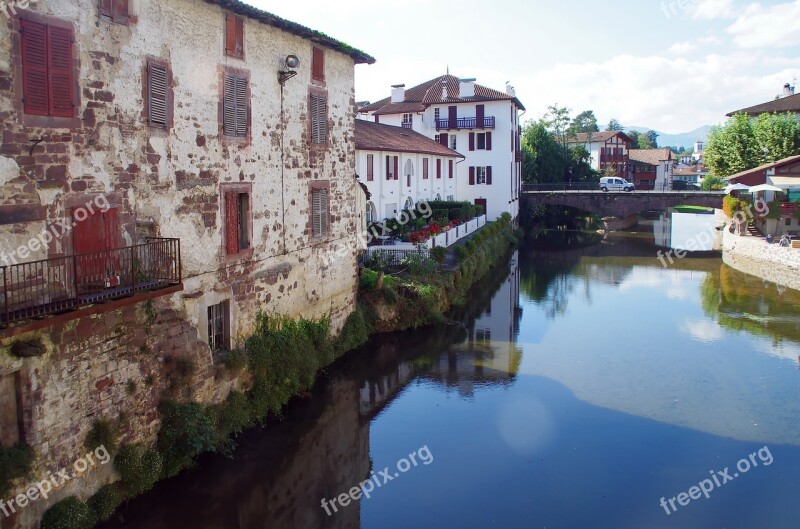 St-jean-pied-de-port Lower Navarre Basque Country Nive Bridge