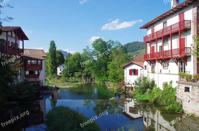 St-jean-pied-de-port Lower Navarre Basque Country Nive Bridge