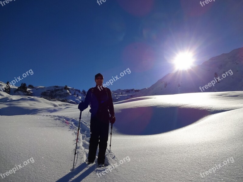 Snowshoeing Sun Winter Snow Frost