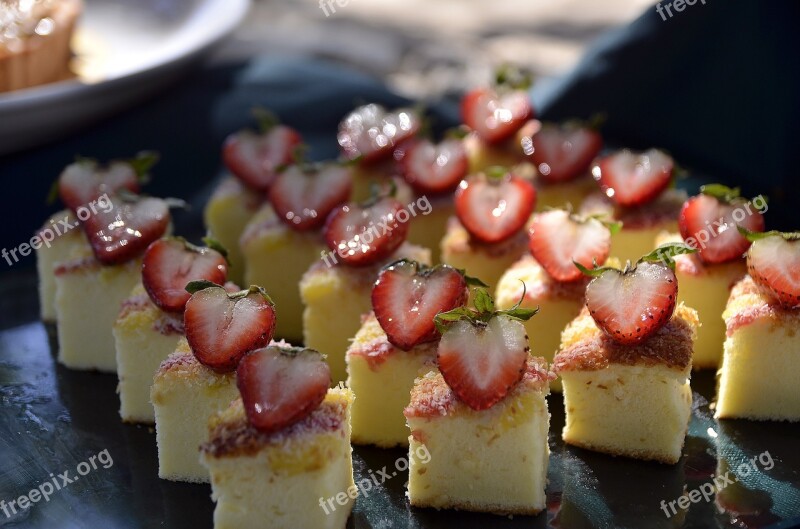 Strawberry Cheesecake Food Cake Dessert