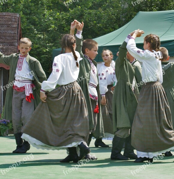 Dance Team Folklore Children Boys