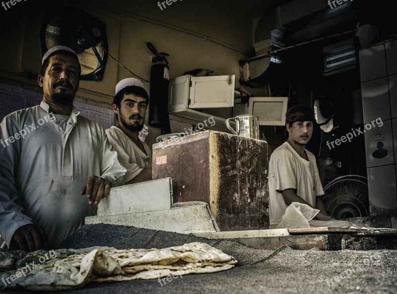 Street Photography Dubai Arab City Night