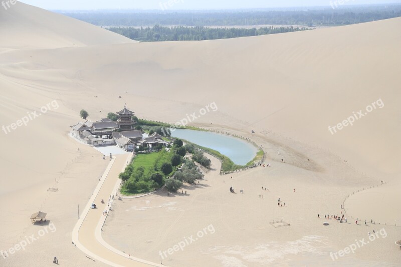 Dunhuang Mingsha Crescent Lake Free Photos