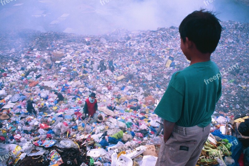 Red Cross Project Bagio Phillipines Junkyard 2004