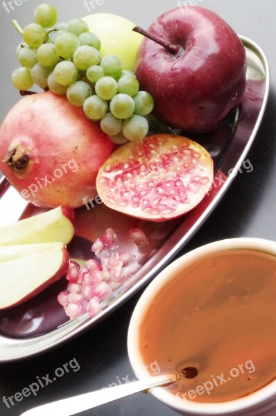 New Year The Israeli Apple Pomegranate Honey