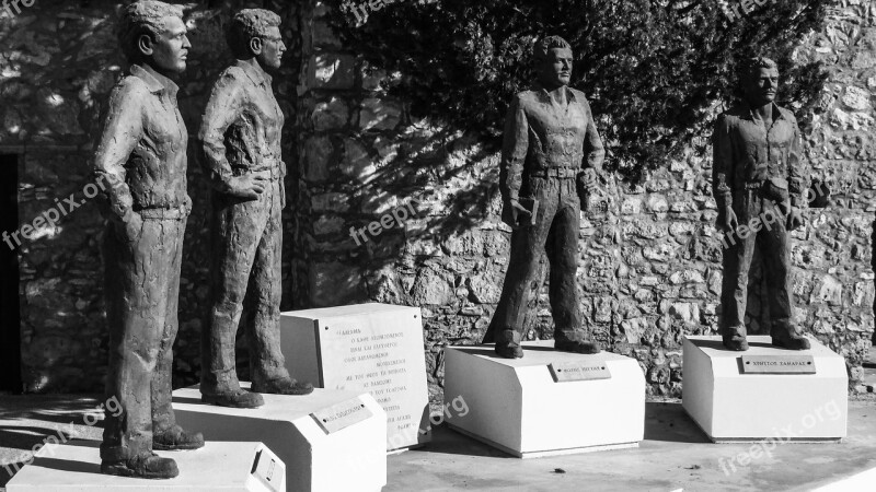 Heroes Partisans Achyronas Monument Museum