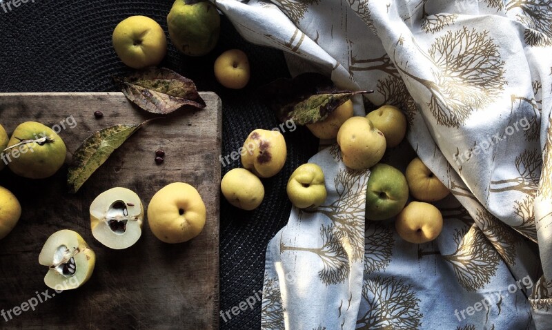 Quince Dining Table Autumn Fruit Pips