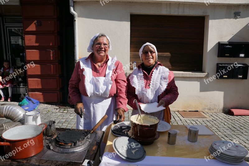 Waffle Cook Market Women Creps