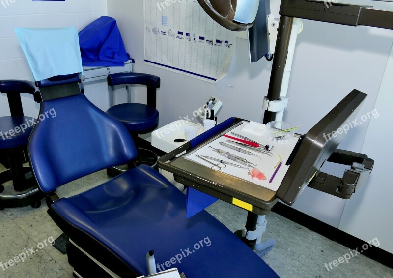 Dentist Chair Dentist Zahnarztpraxis Treat Teeth Dental Instruments