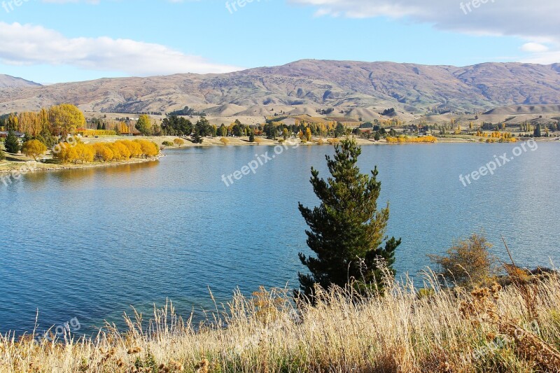 Self-drive Autumn Scenic Beautiful Lake