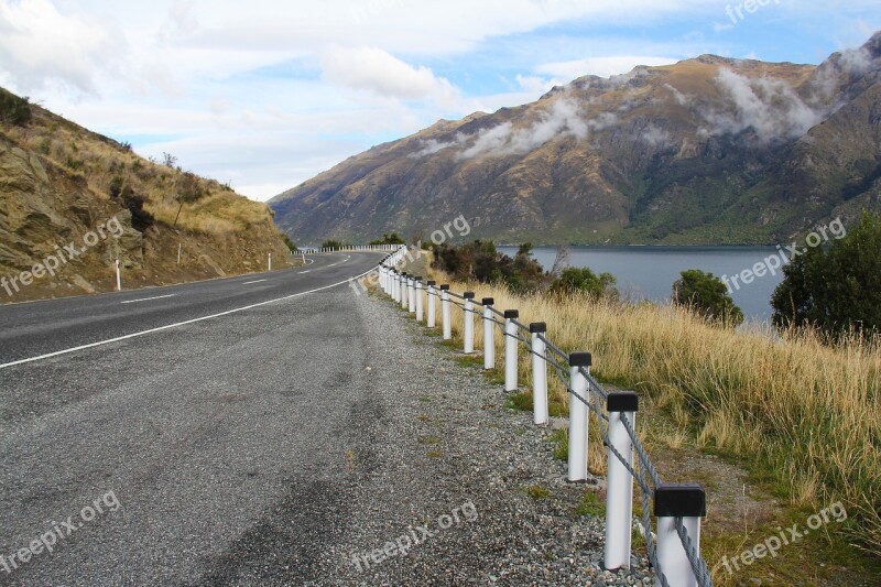 Self-drive Autumn Scenic Beautiful Lake