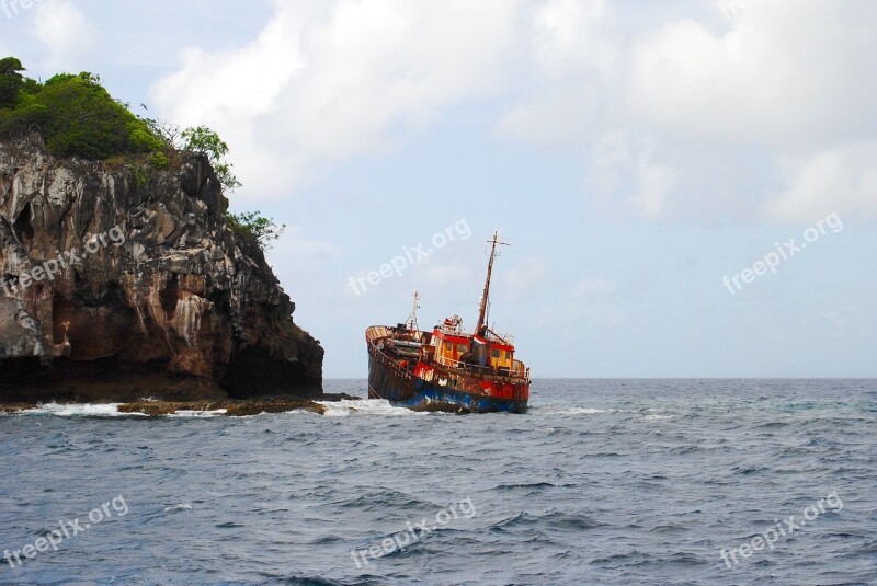 Ship Shipwreck Wreck Tanker Boat