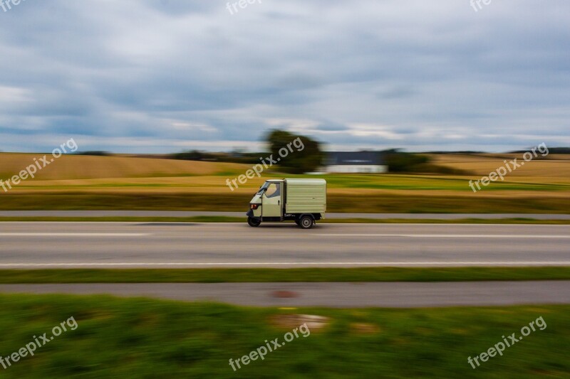 Landscape Tricycle Drive Speed Transport