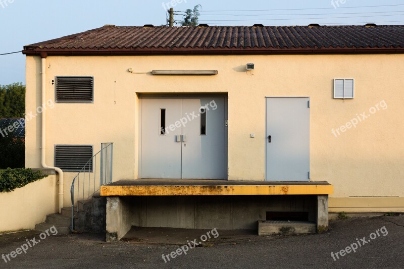 Outdoor Hall Goal Metal Sill