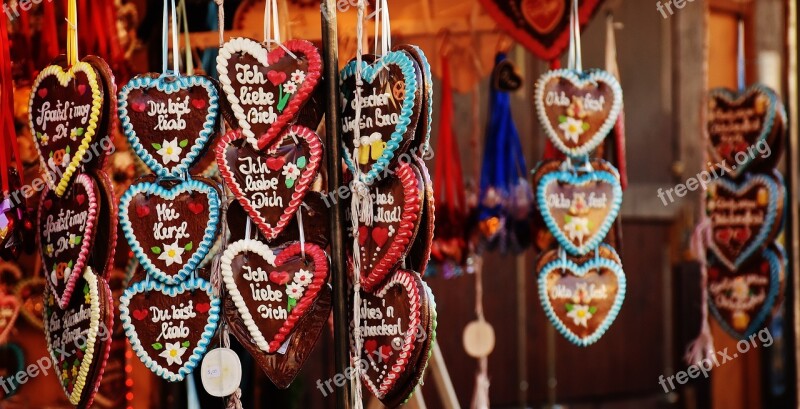 Oktoberfest Gingerbread Heart Love Folk Festival