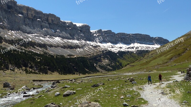 Ordesa Valley Spain Pyrenees Valley Of Ordesa Nature