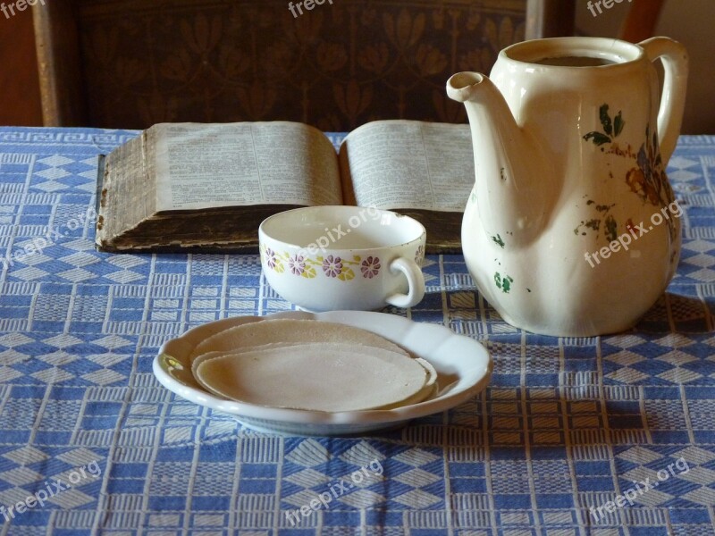 Table Tablecloth Plate Pot Cup