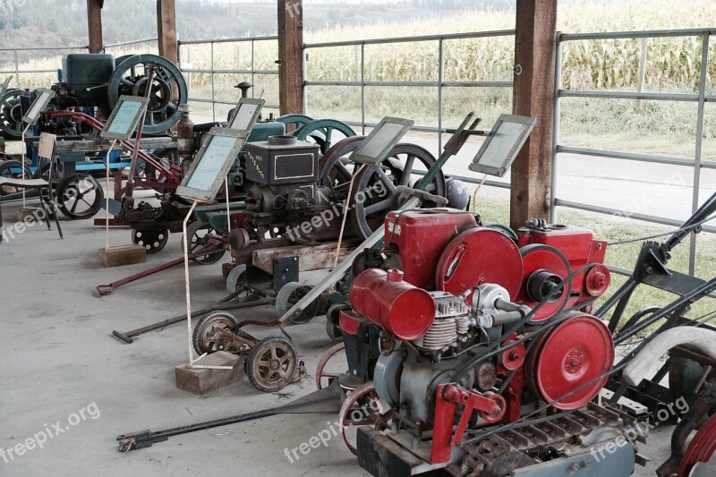 Machinery Display Harvesting Power Engineering