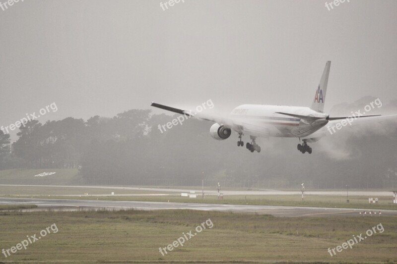 Plane Boeing B777 Landing Airport