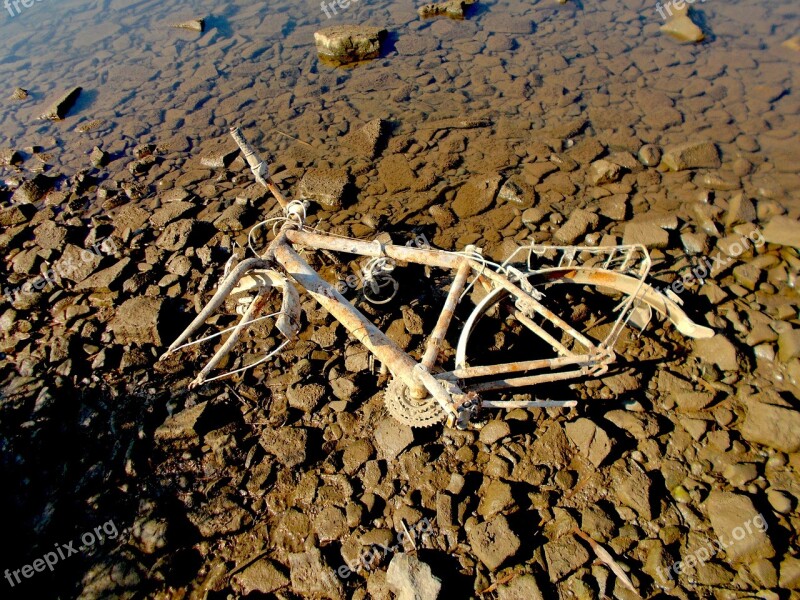 Bike Bicycle Wreck Thrown Away Rusted Wreck