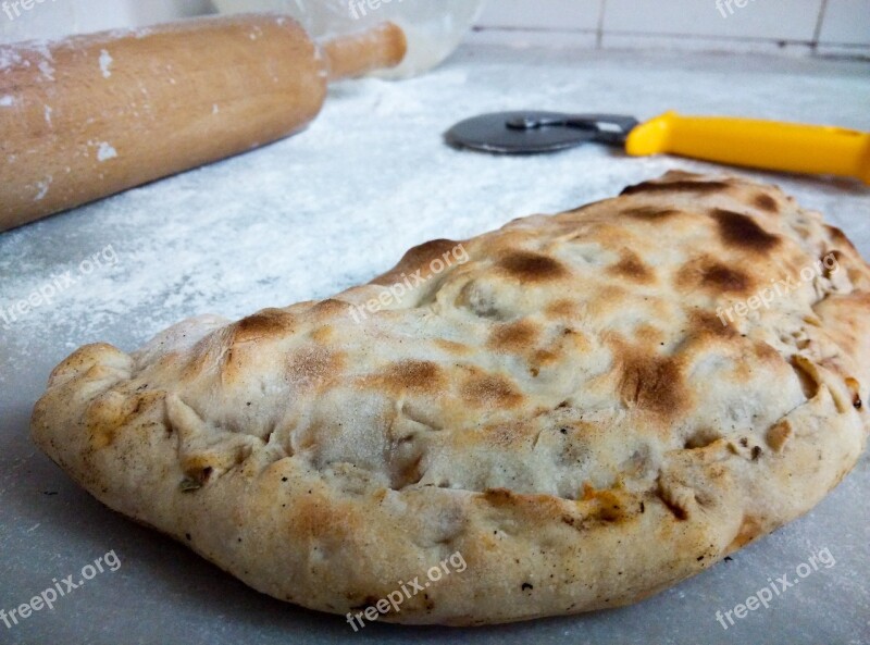 Calzone Pizza Food Stuffed Lunch