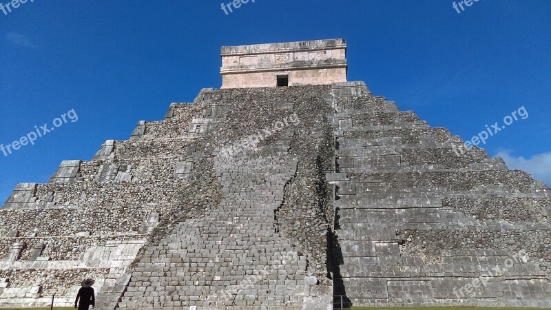 Chichen Itza Pyramid Mexico Temple Aztec