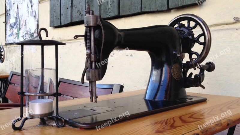 Sewing Machine Mood Climatically Restaurant Climate Place