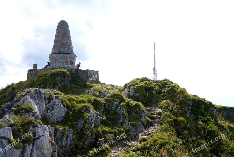 Greened Hunter Monument Summit Monument Bavaria