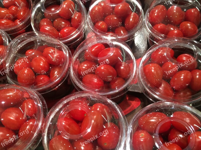 Tomato Package Containing Red Pile Up Fruit