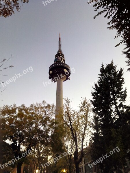 Tower Park Garden Madrid Technology