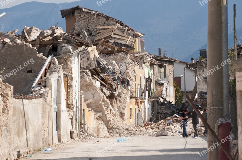 Earthquake Rubble Collapse Disaster House