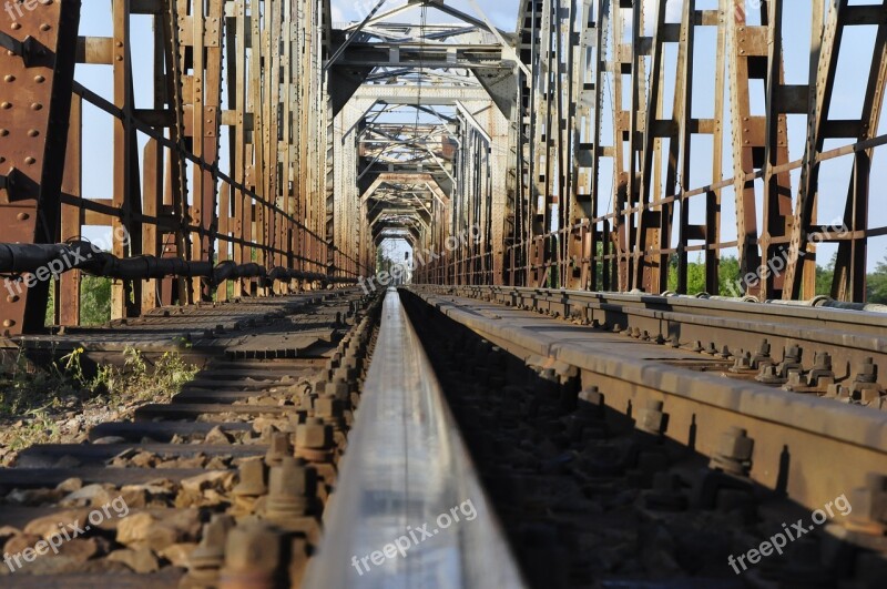 The Viaduct Splint Tracks Railway Communication