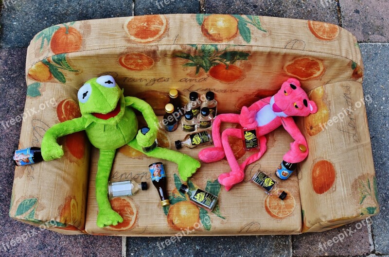 Kermit The Pink Panther Friends Celebrate Drunk