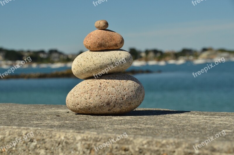 Stone Boulder Figure Inuksuk Direction Indicator