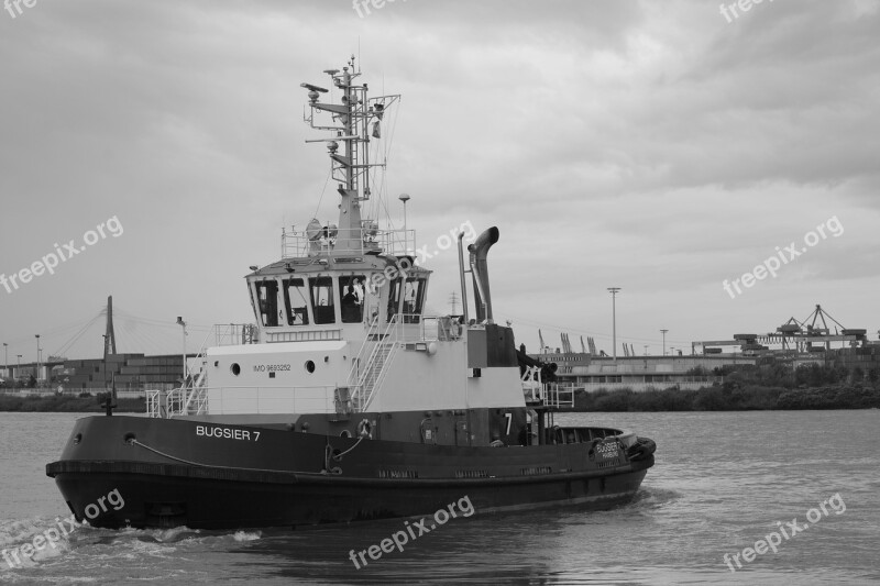 Hamburg Elbe Tug Bugsier Technology