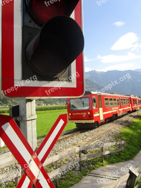 Train Zillertalbahn Level Crossing Verkehrzzeichen Railcar