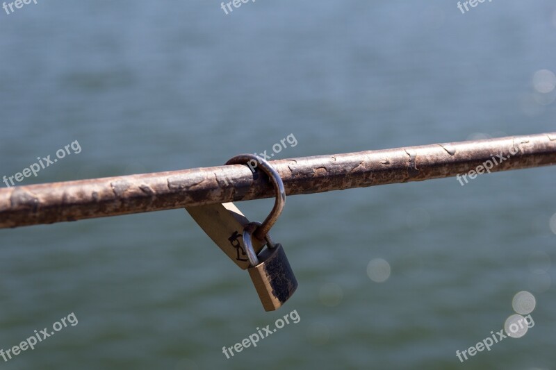 Padlocks Commitment Link Promise Free Photos