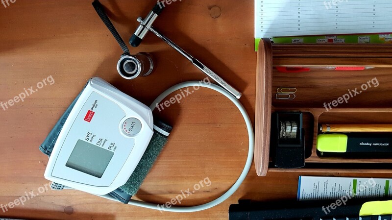 Blood Pressure Monitor Reflex Hammer Investigation Heart Doctor's Office