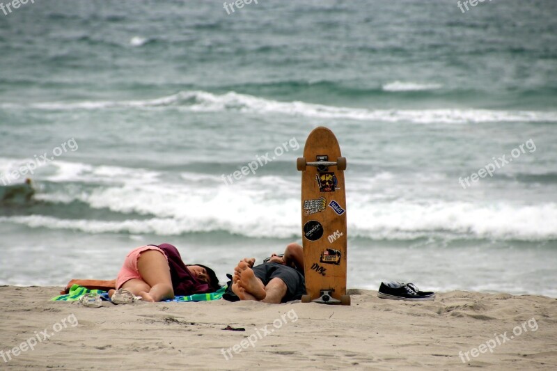 Skater Rest Couple Skaters Longboard